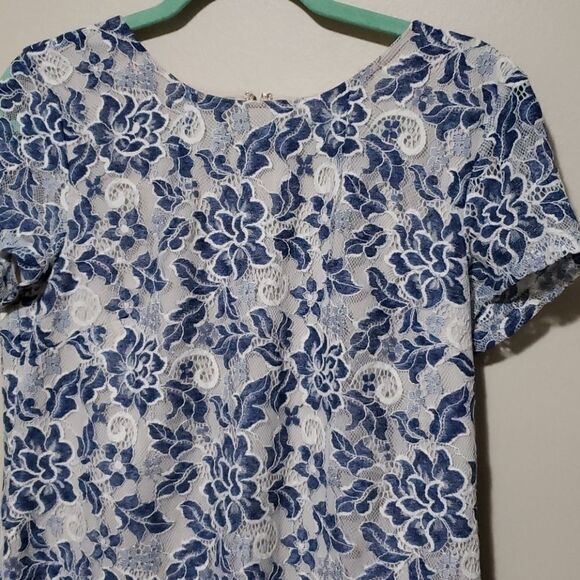 TOMMY Hilfiger Floral blue and cream Lace Blue Dress size 8 - Picture 3 of 8